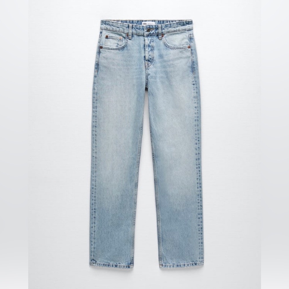 Zara Straight Leg Jeans - Size US 0 - NWT
